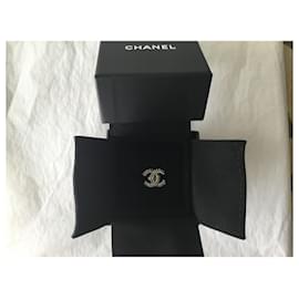 Chanel-anel CC Chanel forrado-Prata