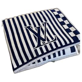 LOUIS VUITTON bath towel blanket Louis Vuitton cup Beach towel cotton  blue/White