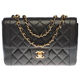 Chanel-Superb Chanel Classic flap bag handbag in black quilted lambskin, garniture en métal doré-Black