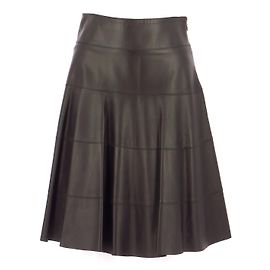 Paule Ka Terno de saia Preto