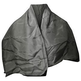 Emporio Armani Cachecol Giorgio Armani Ombré em seda cinza Cinza