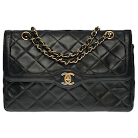 Chanel-Beautiful Chanel Classique flap bag handbag in black quilted lambskin, garniture en métal doré-Black