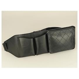 Chanel-Chanel unisex pouch in black matelassé leather-Black