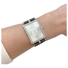 Autre Marque-Relógio Van Cleef & Arpels, "Classic Arpels" em ouro branco, diamantes, madrepérola e cetim.-Outro