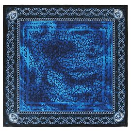 Sciarpa Versace in seta con stampa leopardata e corda Blu
