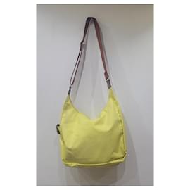 Longchamp-Longchamp yellow crescent hobo bag-Yellow