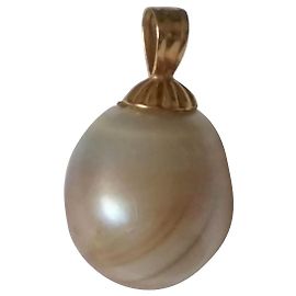 inconnue Tahitiperlen-Anhänger mit GOLD-Bügel 18 K (750 E) Braun Golden Grau Roh Sand Creme Aus weiß Anthrazitgrau Bronze Kastanie Hellbraun Karamell Fleisch Gold hardware