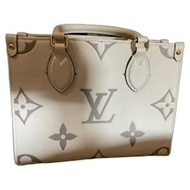 Louis Vuitton-PM onthego-Blanco roto