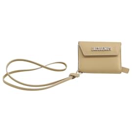Jacquemus-Jacquemus Porte Wristlet Wallet in Beige Leather-Beige