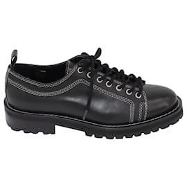Ami-Zapatos Derby Worker de cuero negro con pespuntes en contraste de AMI Paris-Negro