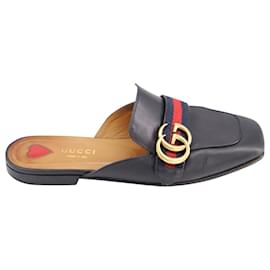 Gucci-Gucci Marmont Peyton Slides in Black Leather-Black