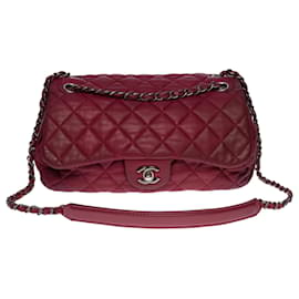 Chanel-Beautiful Chanel Classic Flap bag handbag in amaranth quilted leather, ruthenium metal trim-Red