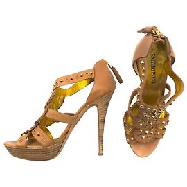 Emilio Pucci platform sandals with gold studs Yellow Camel