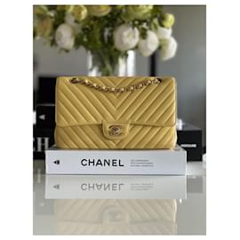 Chanel-Medium Chanel bag-Yellow