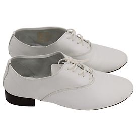 Repetto Zizi Brogues em couro de cabra branco Branco