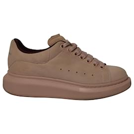 Alexander Mcqueen-Alexander McQueen Larry Sneakers in Pink Suede-Pink