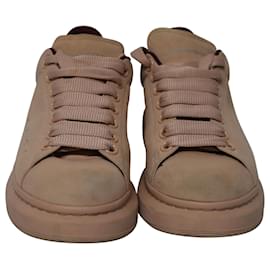 Alexander Mcqueen-Alexander McQueen Larry Sneakers in Pink Suede-Pink