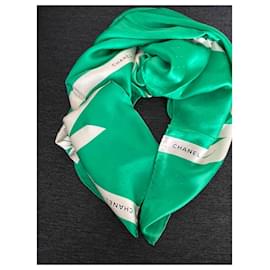 Chanel-Foulard Chanel-Vert