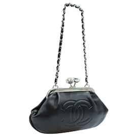 Chanel-Vintage Lambskin Coin Purse with Shoulder Chain-Black