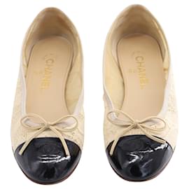 Chanel-Chanel Lace CC Cap Toe Ballet Flats in Beige Cotton-Beige