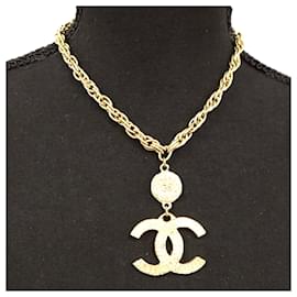 Chanel-Chanel Gold CC Charm Textured Necklace-Golden