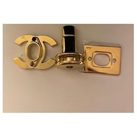Chanel-CIERRE CC ORIGINAL DE CHANEL ( bolso clásico) Hardware de oro-Gold hardware
