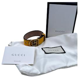 Gucci-Bracelet ceinture Marmont en cuir jaune avec logo GG-Jaune
