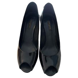 Louis Vuitton Black Patent Leather Heels Size 37 Black