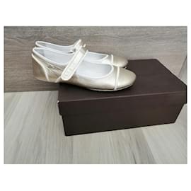 Louis Vuitton-Zapatillas de ballet-Dorado