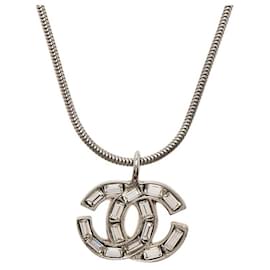 Chanel-Chanel CC Baguette Kristalle Silberfarbenes Schlangenkettenarmband-Silber