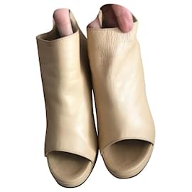 Dior-botas de dedo aberto-Bege