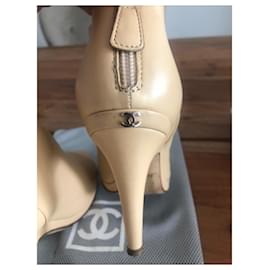Dior-Stiefel mit offener Spitze-Beige