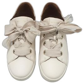 SéZane Eyelet-Jack-Trainer Roh