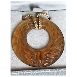 Lalique-feather-Caramel