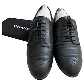 Chanel Lace ups Black