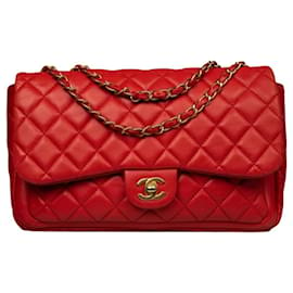 Chanel-Bolsa Jumbo Atemporal Clássica com Aba-Vermelho