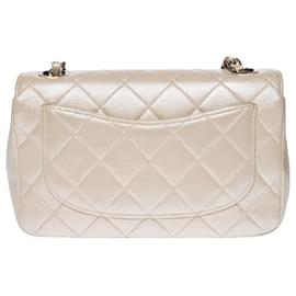 Chanel-Rare Chanel Timeless Mini Flap bag handbag in metallic mother-of-pearl quilted leather, garniture en métal doré-Eggshell