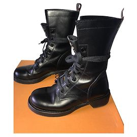 LOUIS VUITTON METROPOLIS BOOTS Black