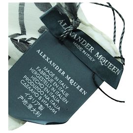 Alexander Mcqueen Pañuelo en seda marfil con estampado de calaveras Blanco Crudo