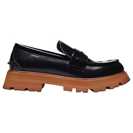Alexander Mcqueen-Black leather loafers-Black