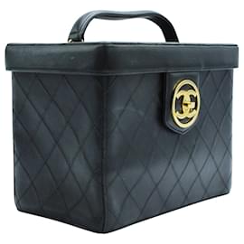 Chanel-Black Vintage Vanity Shoulder Bag with Golden Hardware-Black