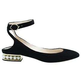 Nicholas Kirkwood Schwarze Wildledersandalen mit Kunstperlen an der Ferse Schwarz