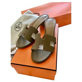 Hermès Mules Taupe