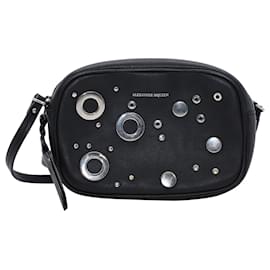 Alexander Mcqueen-Alexander McQueen Small Eyelet Camera Bag in Black Leather-Black