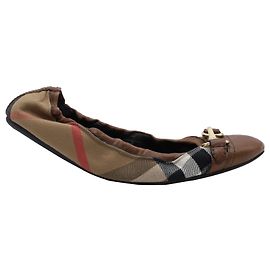 Sapatilhas Burberry Nova xadrez em couro marrom Marrom
