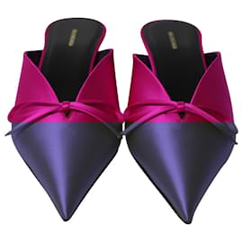 Balenciaga-Balenciaga Bow Pointed Toe Kitten Heel Mules in Rose Pink Satin-Pink