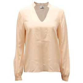 Iris & Ink Jorine Bluse mit V-Ausschnitt aus pastellrosa Seide Andere