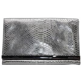 Michael Kors Clutch mit Schlangenprägung aus silbernem Leder Silber
