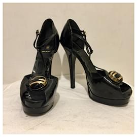 Fendi-Vintage Fendi peeptoe patent leather heels-Black