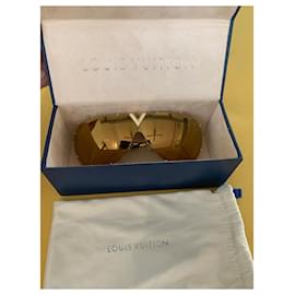 Louis Vuitton-Treiber-Golden